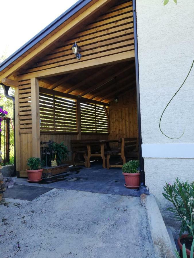Al Salgiar Leilighet Tuenno Eksteriør bilde